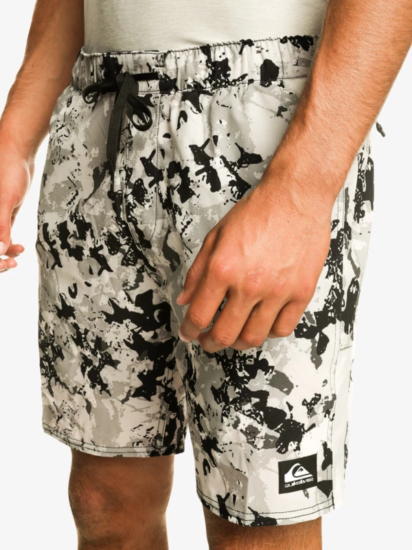 Quiksilver Omni 17" Training Shorts 7 Quiksilver Omni 17" Training Shorts – Image 5